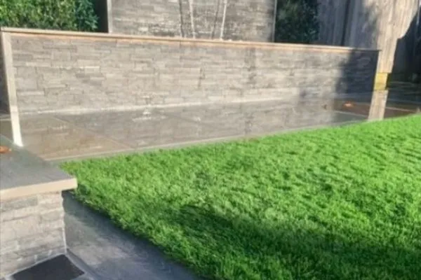 bespoke water feature-min bespoke water feature-min